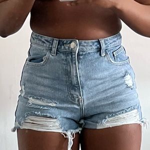 Pretty little thing Jean shorts